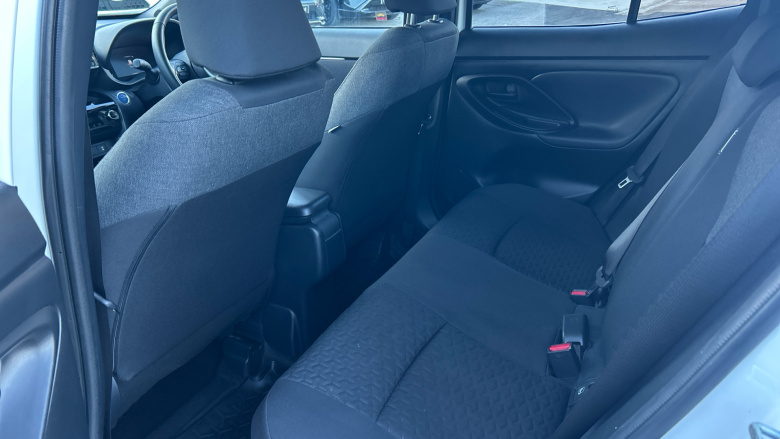 Toyota Yaris Cross 1.5 Hybrid Design 5dr CVT Hybrid Estate